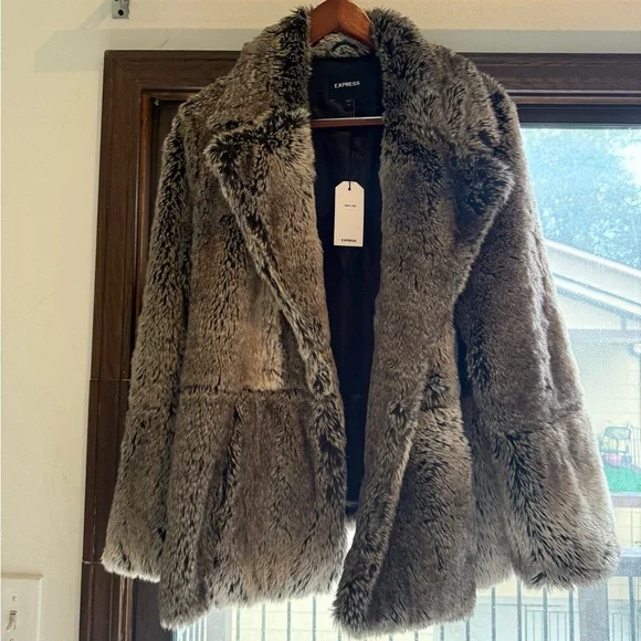 Express Women's Plush Teddy Jacket - Rich Brown - Picture 1 of 3